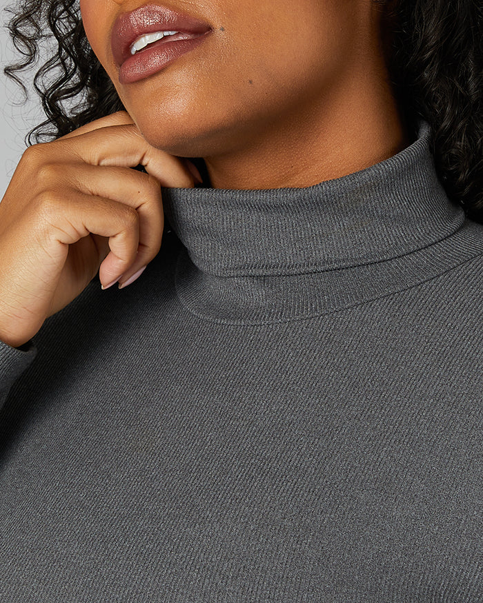 32 Degrees Charcoal Heather _ Women's Midweight Rib Baselayer Turtleneck {model: Brianna is 5'10" and size 12, wearing size L}{bottom}{right}{bottom}{right}