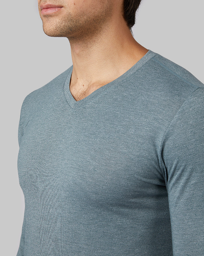 32 Degrees Storm Teal Heather _ Men's Lightweight Baselayer Vneck Top {model: Zac is 6'3", wearing size M}{bottom}{right}{bottom}{right}