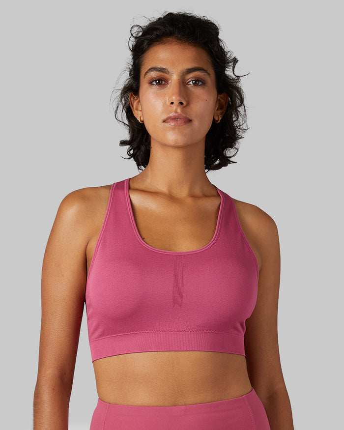 32 Degrees Malaga _ Women's seamless Racerback sports Bra {model: Arantza is 5'9"and size 2 wearing size XS}{bottom}{right} {bottom}{right}