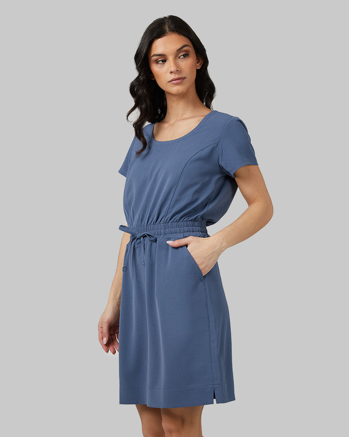 32 Degrees Vintage Indigo _ Women's Lightweight Twill Pocket Dress {model: Rowena is 5'8"and size 4 wearing size S}{bottom}{right} {bottom}{right}