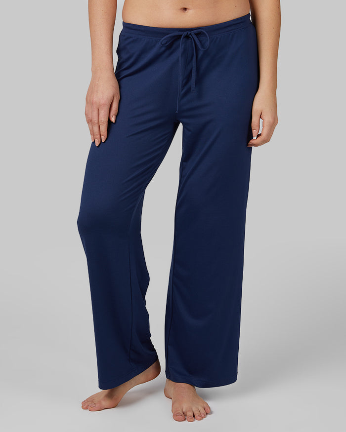 32 Degrees Inky Indigo _ Women's Cool Sleep Pant {model: Evonique is 5'10 and size 6, wearing size S}{bottom}{right} {bottom}{right}