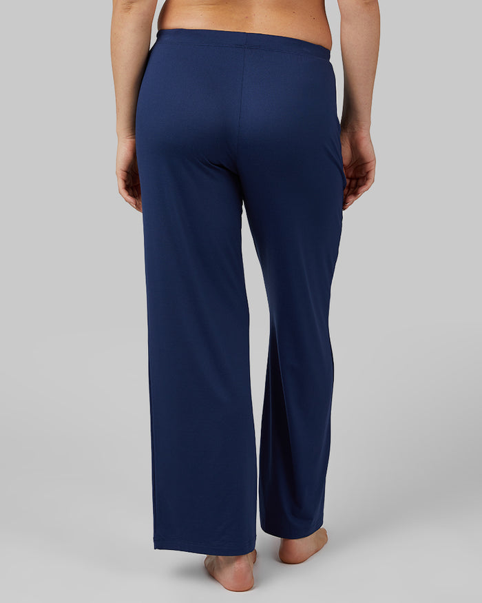 32 Degrees Inky Indigo _ Women's Cool Sleep Pant {model: Evonique is 5'10 and size 6, wearing size S}{bottom}{right} {bottom}{right}