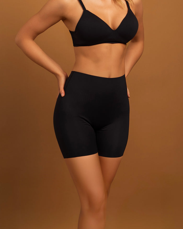 WOMEN'S LAYER ZERO SEAMLESS COMFORT SHAPING SHORT