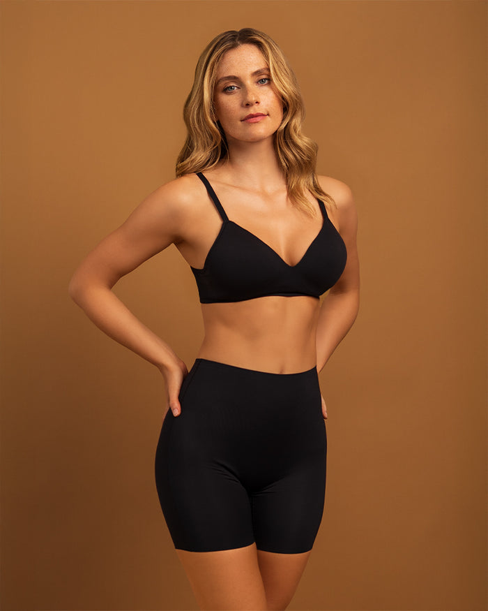 WOMEN'S LAYER ZERO SEAMLESS COMFORT SHAPING SHORT