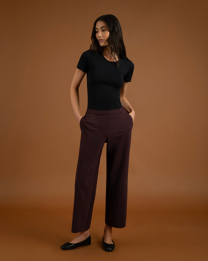 LAYER ZERO DOUBLE-LAYERED SMOOTHING NYLON SHORT SLEEVE TOP