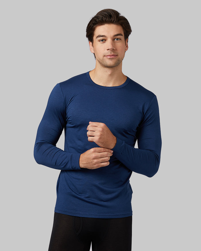 32 Degrees Deep Pacific _ Men's Lightweight Baselayer Crew Top {model: Zac is 6'3", wearing size M}{bottom}{right}{bottom}{right}