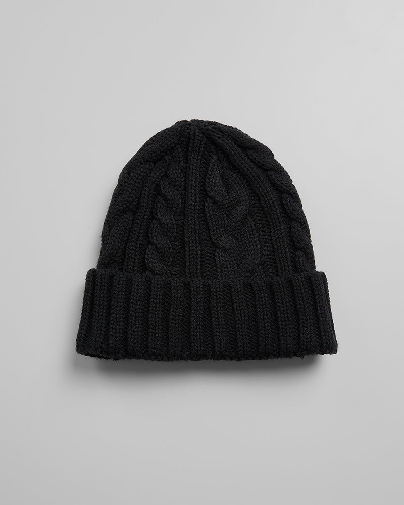 UNISEX CABLE KNIT BEANIE