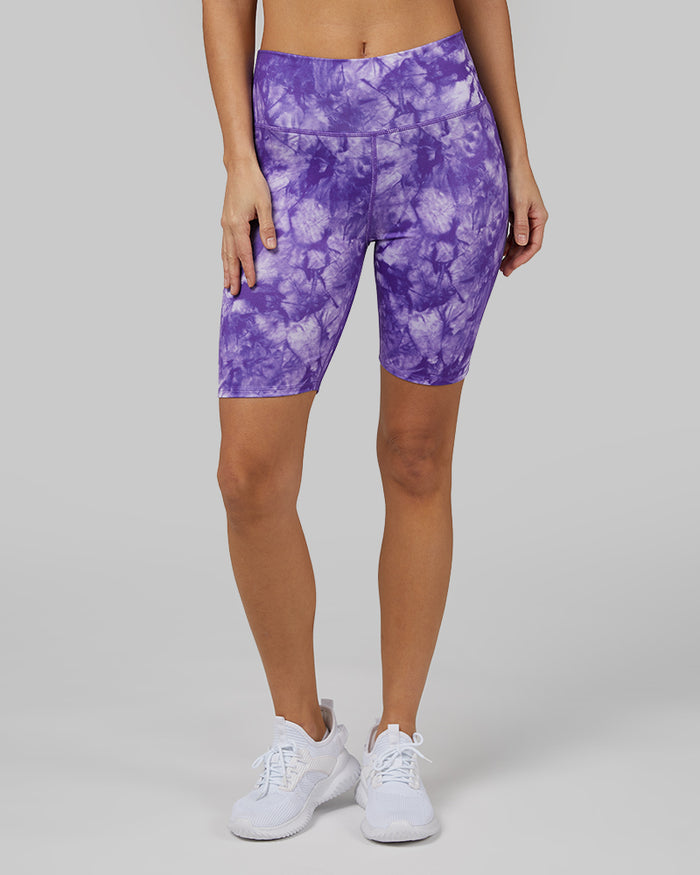 32 Degrees Royal Purple Tie Dye _ Womens Ultra-Stretch Bike Short {model: Hali is 5'9" and size 4, wearing size S}{bottom}{right} {bottom}{right}
