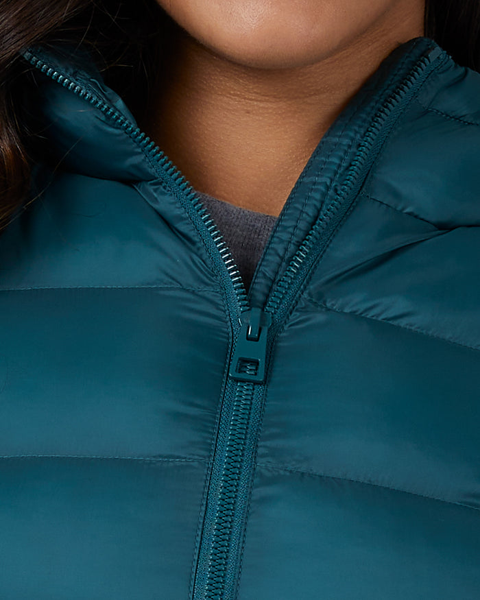 32 Degrees Dried Basil _ Women's Lightweight Packable Hooded Jacket {model: Ria is 5'8"and size 4 wearing size S}{bottom}{right} {bottom}{right}
