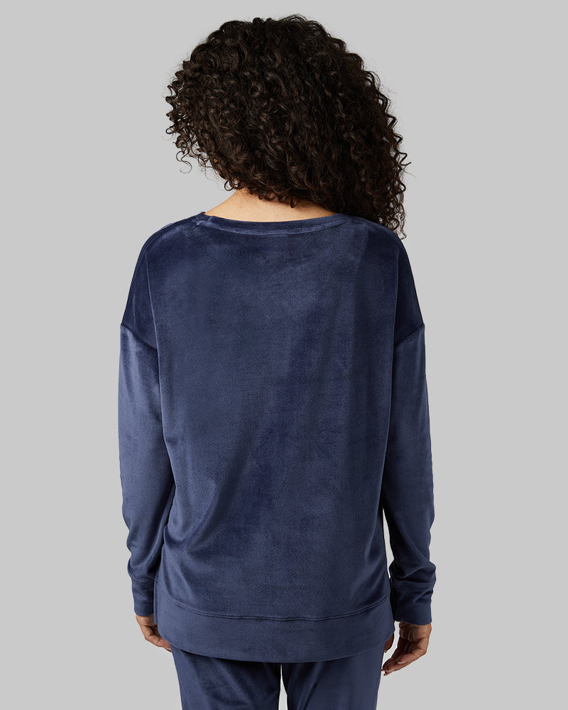 WOMEN'S SOFT VELOUR CREW TOP