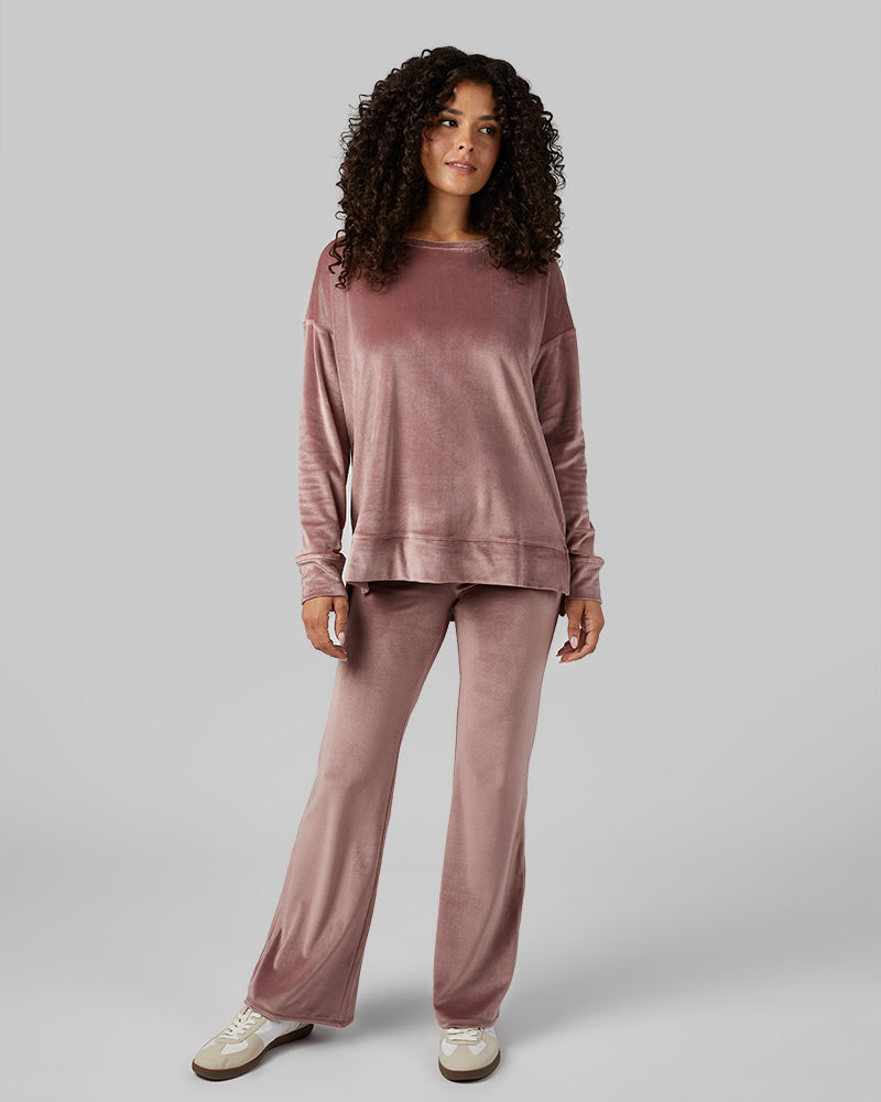 WOMEN'S SOFT VELOUR CREW TOP