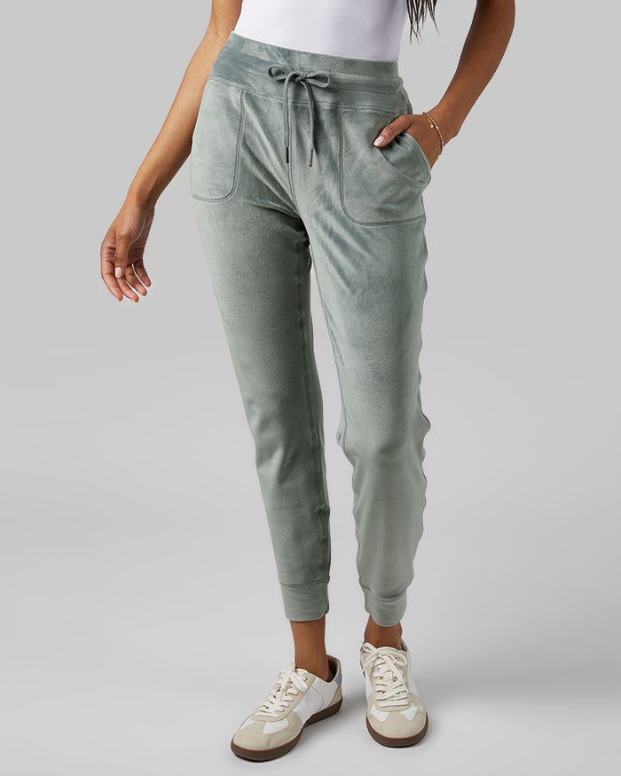 32 Degrees Space Green Grey _ Women's soft Velour Jogger {model: Dido is 5'9"and size 4 wearing size S}{bottom}{right} {bottom}{right}