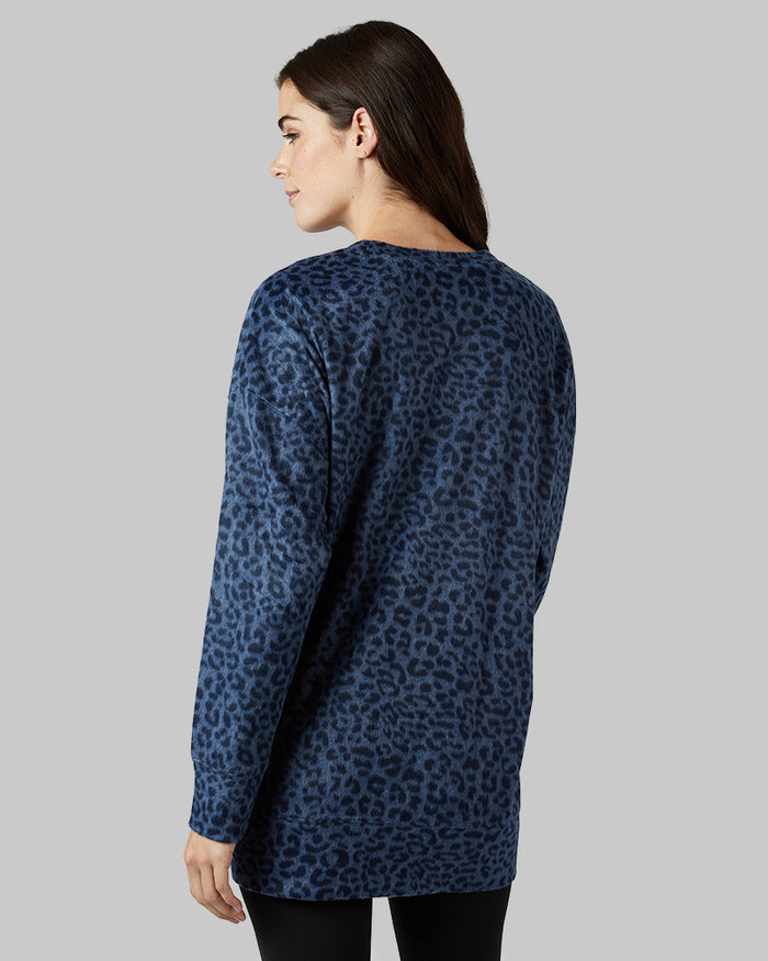 32 Degrees Navy Leopard _ Womens 2Pc Fleece sleep set {model: Katie is 5'10"and size 4 wearing size S}{bottom}{right} {bottom}{right}