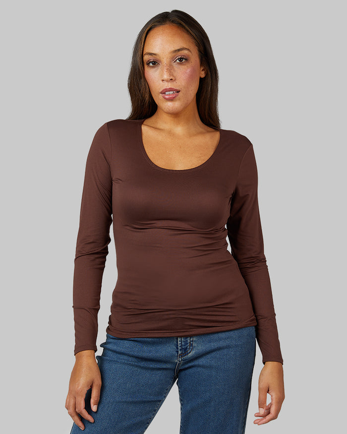 32 Degrees Cocoa _ Women's Lightweight Baselayer scoop Top {model: Shelby is 5'9"and size 4 wearing size S}{bottom}{right} {bottom}{right}