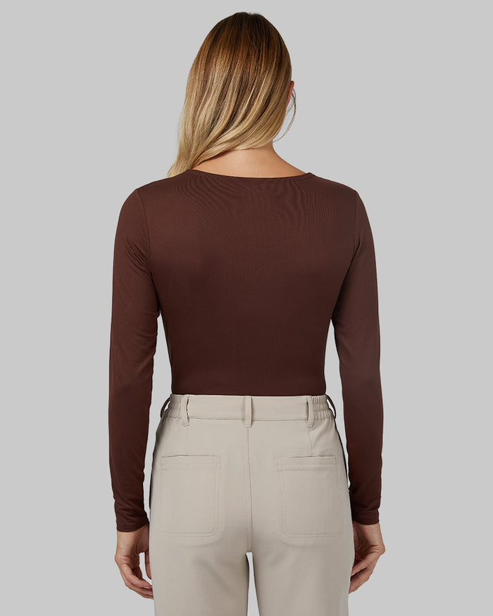 32 Degrees Cocoa _ Women's Lightweight Baselayer scoop Top {model: Colby is 5'9"and size 4 wearing size S}{bottom}{right} {bottom}{right}