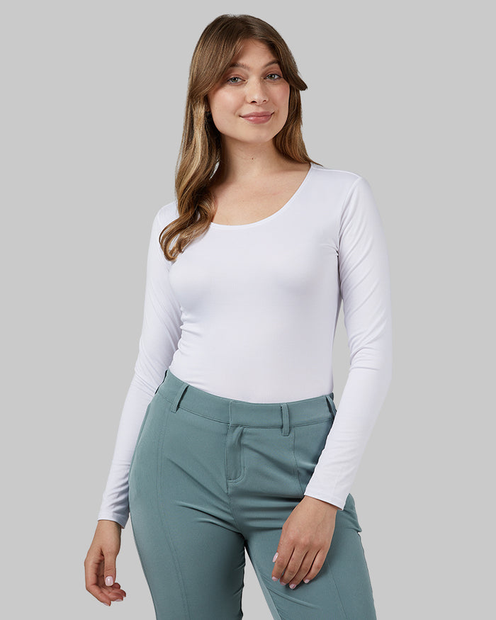 32 Degrees White _ Women's Lightweight Baselayer scoop Top {model: Julia is 5'8"and size 4 wearing size S}{bottom}{right} {bottom}{right}