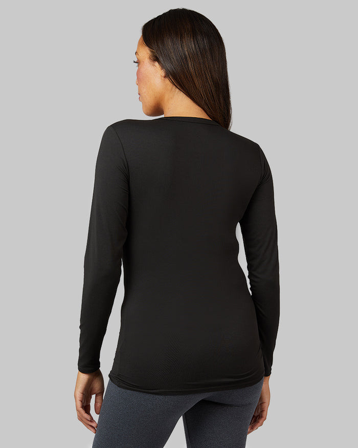 32 Degrees Black _ Women's Lightweight Baselayer Crew Top {model: Shelby is 5'9"and size 4 wearing size S}{bottom}{right} {bottom}{right}