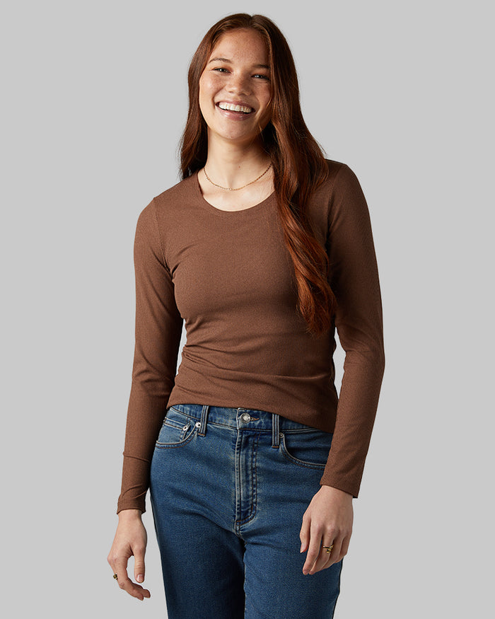 32 Degrees Chicory Coffee Heather _ Women's soft Rib scoop Top {model: Izzy is 5'9"and size 4 wearing size S}{bottom}{right} {bottom}{right}