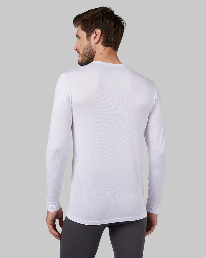 32 Degrees White _ Men's Lightweight Baselayer Crew Top {model: Ryan is 6'2", wearing size M}{bottom}{right} {bottom}{right}