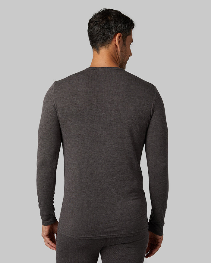 32 Degrees Charcoal Heather _ Men's Midweight Baselayer Crew Top {model: Eduardo is 6'1", wearing size M}{bottom}{right} {bottom}{right}
