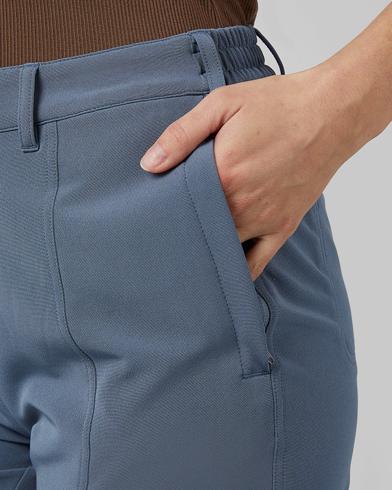 WOMEN'S STRETCH WOVEN BERMUDA SHORT