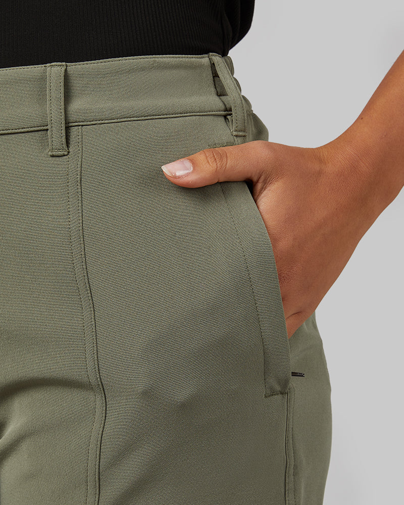 WOMEN'S STRETCH WOVEN BERMUDA SHORT