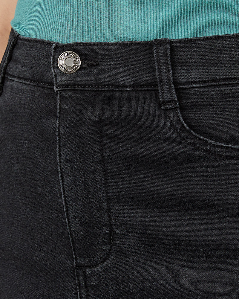 WOMEN'S STRETCH COMFORT JEAN SKIRT