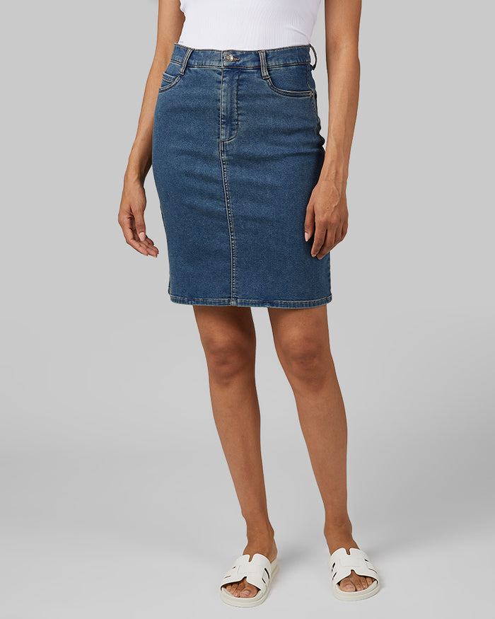 32 Degrees Medium Indigo Wash _ Women's stretch Comfort Jean skirt {model: Jess is 5'11"and size S wearing size 4}{bottom}{right} {bottom}{right}