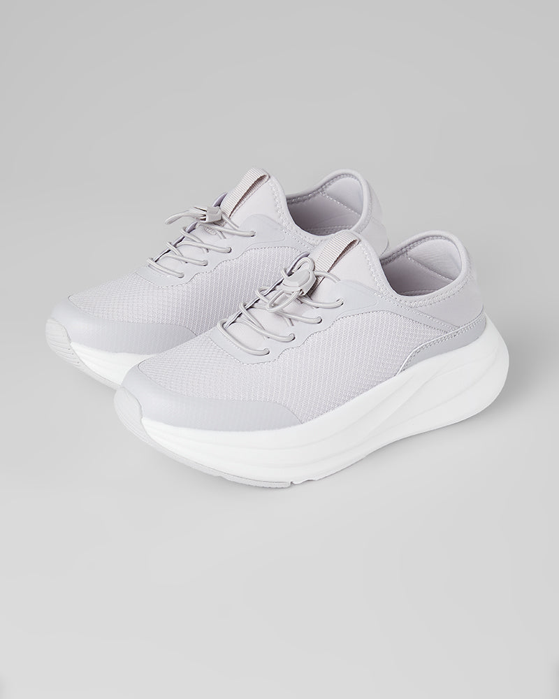 WOMEN'S CLOUD SNEAKERS