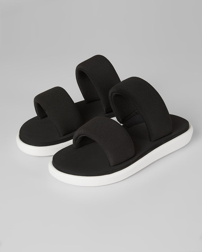 32 Degrees Black _ Women's 2-Band Flex sandals {bottom}{right}