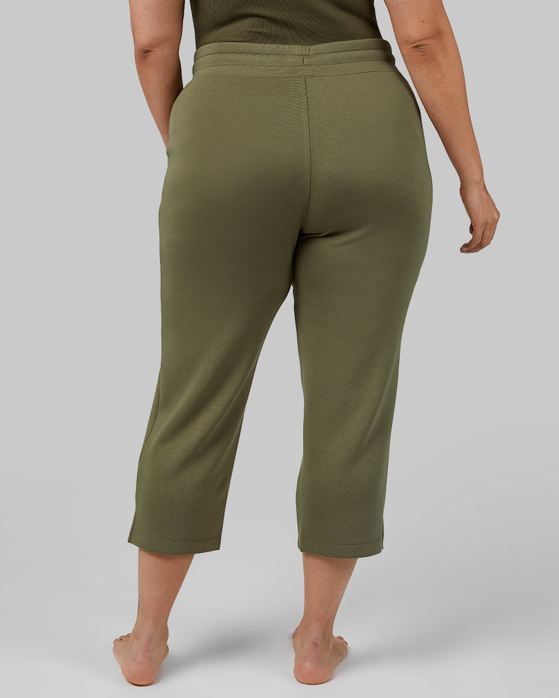 WOMEN'S STUDIO TECH CAPRI