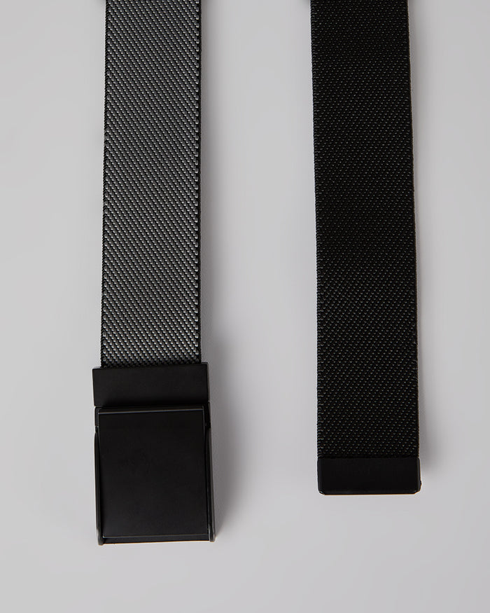 32 Degrees Grey/Black _ Men's Reversible stretch Belt {bottom}{right}