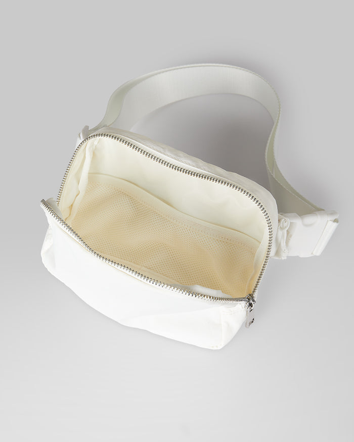 32 Degrees Off White_ Belt Bag {bottom}{right}
