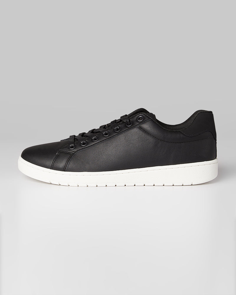 32 Degrees Men's Everyday Sneakers (Black)