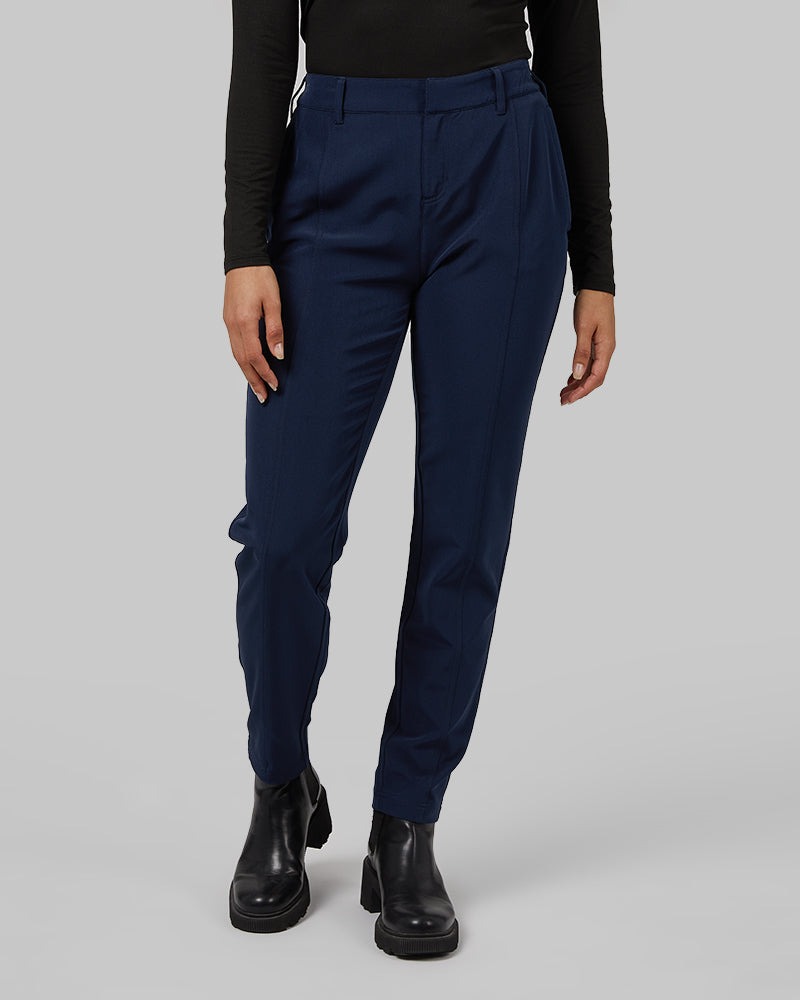 32 Degrees Hero Navy _ Womens Stretch Woven Pant {model: Alexis is 5