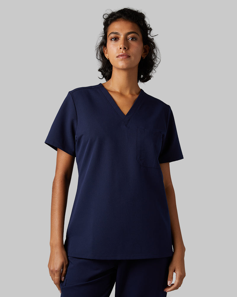 32 Degrees Navy _ Womens 1-Pocket V-Neck scrub Top {model: Arantza is 5
