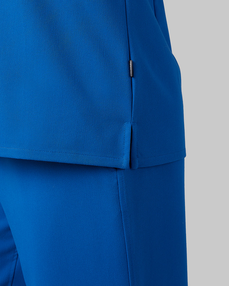 32 Degrees Royal _ Womens 1-Pocket V-Neck scrub Top {model: Arantza is 5