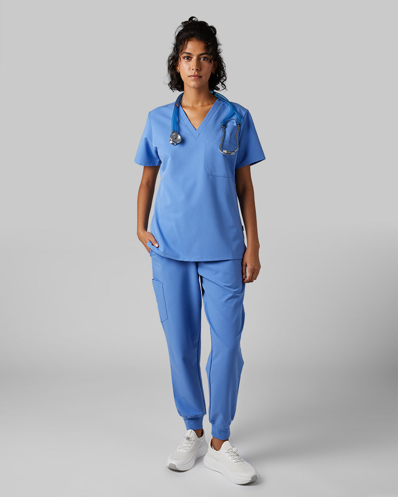 32 Degrees Blue Sky _ Womens Cargo scrub Jogger {model: Arantza is 5