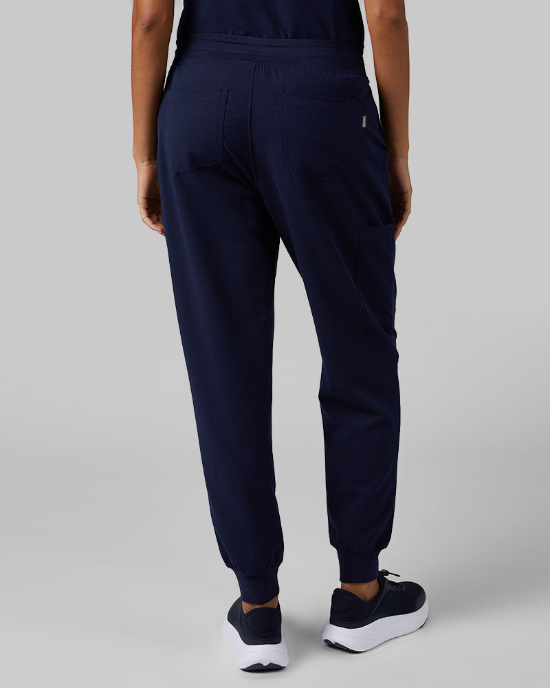 32 Degrees Navy _ Womens Cargo scrub Jogger {model: Arantza is 5