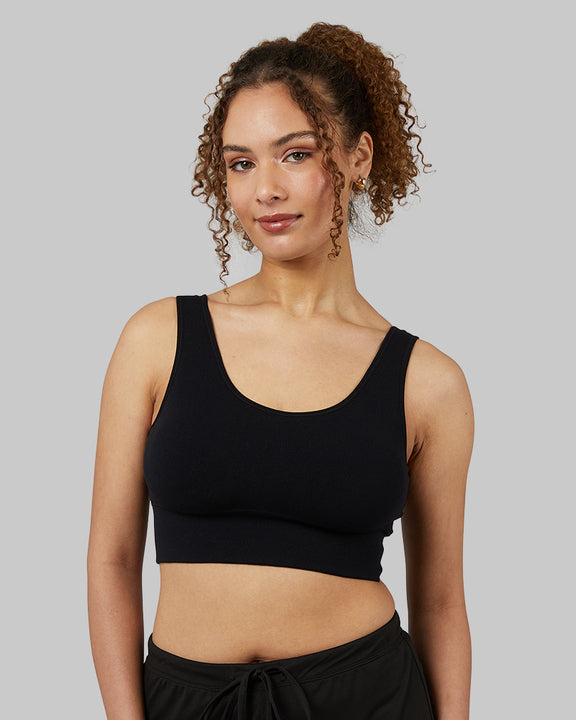 32 Degrees Black _ Womens Scoop Longline Comfort Bra {model: Yanisha is 5